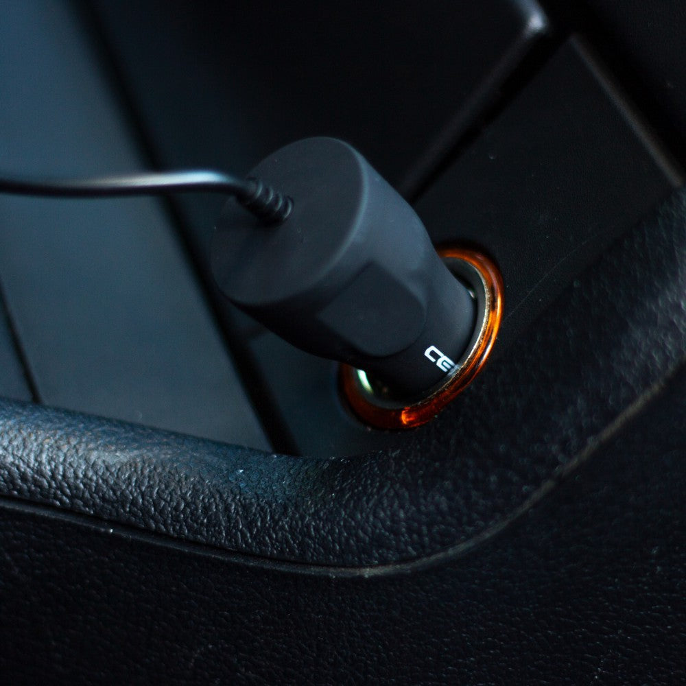Cellect autós töltő Micro USB csatlakozással, 2.4A