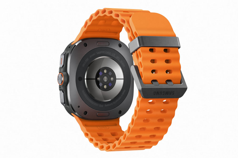 Samsung  Galaxy Watch Ultra 64 GB (47mm e-sim) okosóra