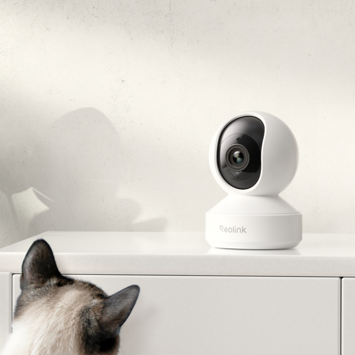 Reolink E340 fehér Wifi 8MP 3x beltéri kamera