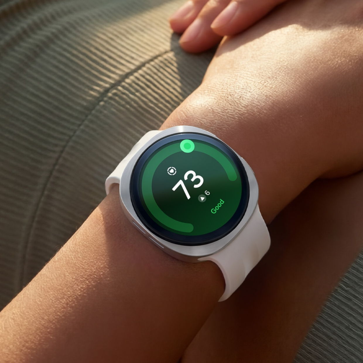 Samsung Galaxy Watch9 44mm Bluetooth grafit színű okosóra