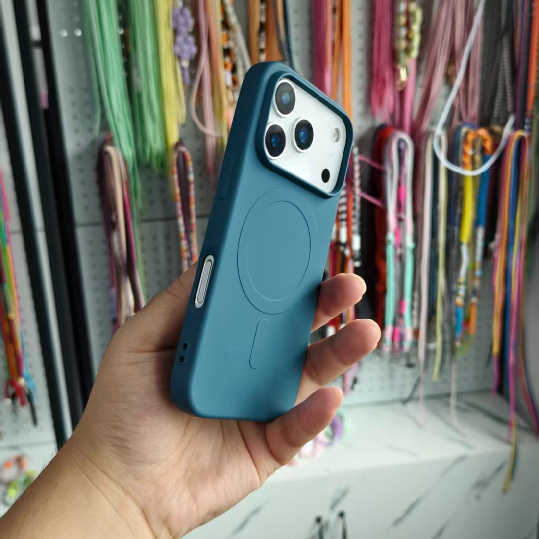 Cellect iPhone 18 Pro Max mágneses szilikon tok